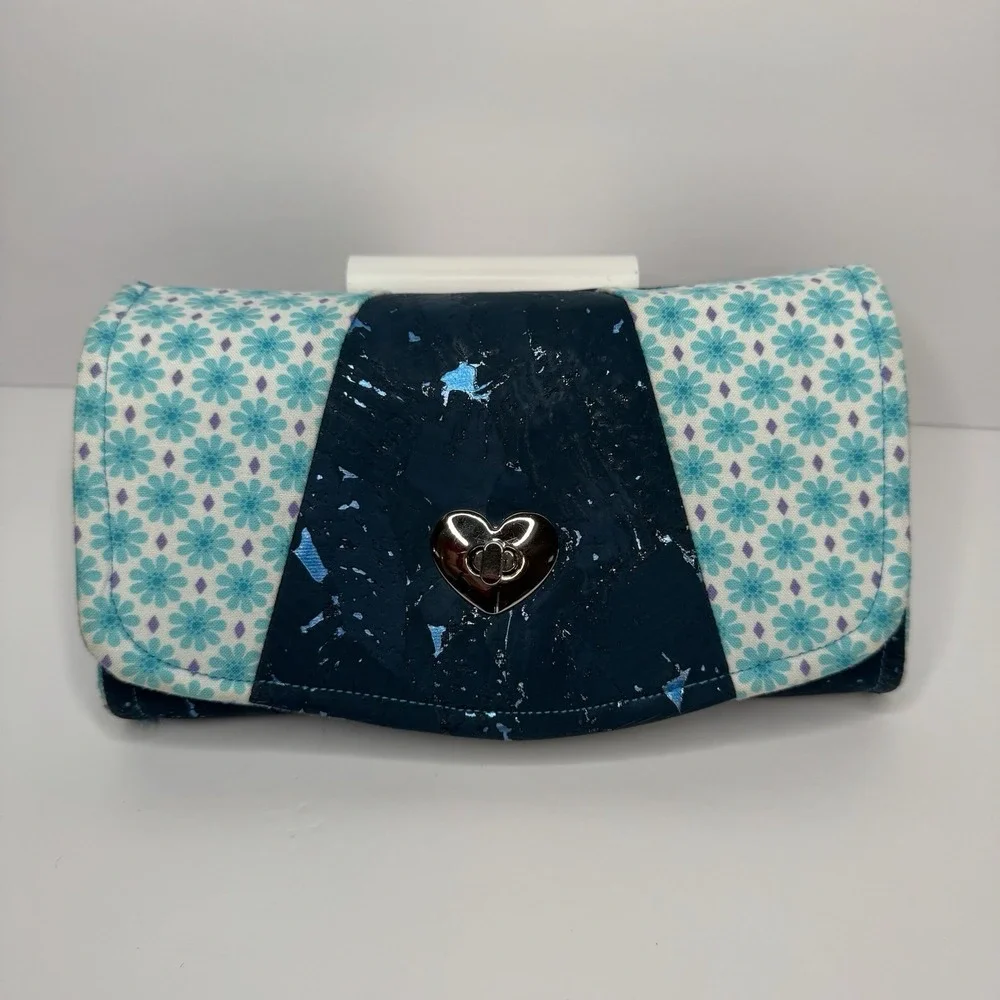 New Handmade quilted multifunction accordion wallet Soft shabby chic boho‎ heart